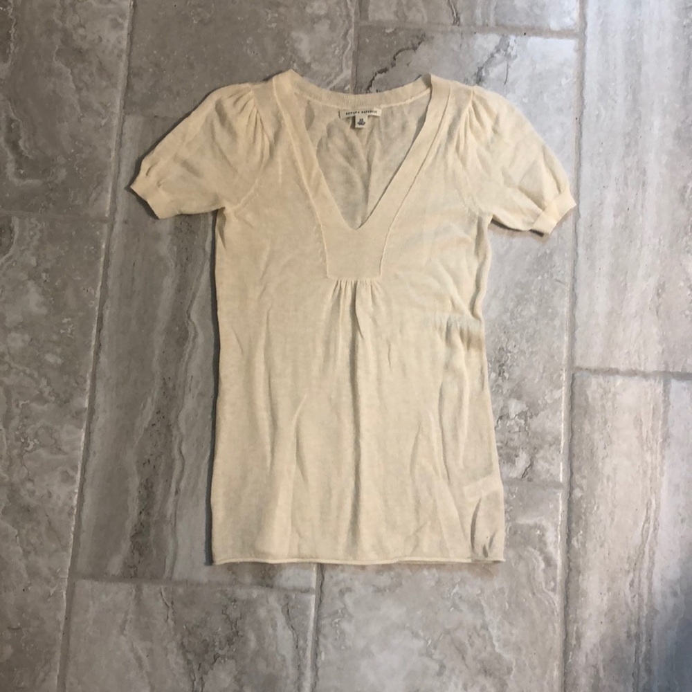 Banana republic light t shirt